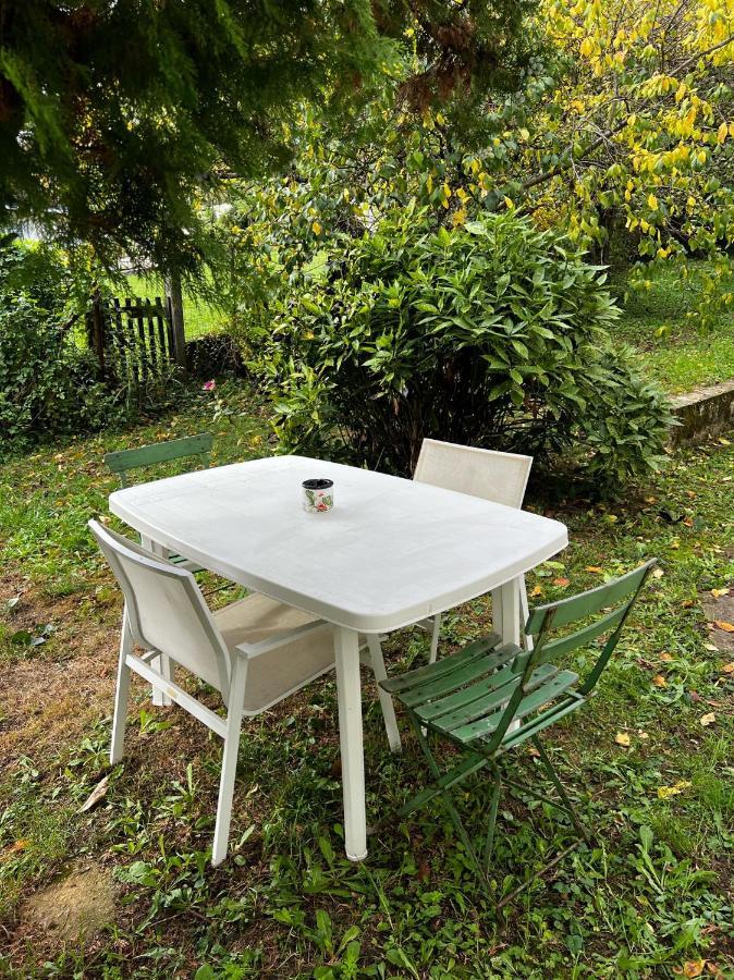 Les Cantinieres - Bourgoin Jallieu - Jardin Prive Ruy-Montceau Exteriör bild